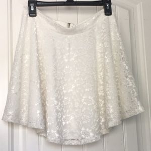 White laced skirt